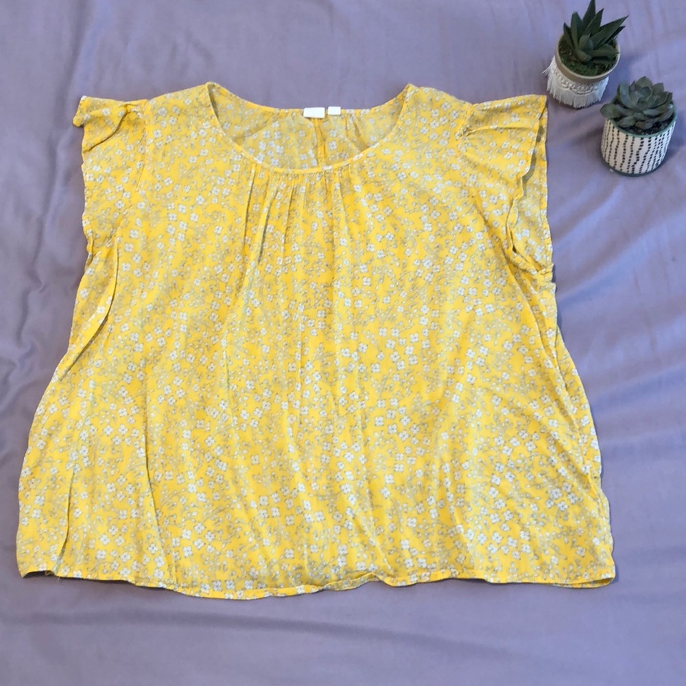 Gap T-shirt Blouse 💛 🌟